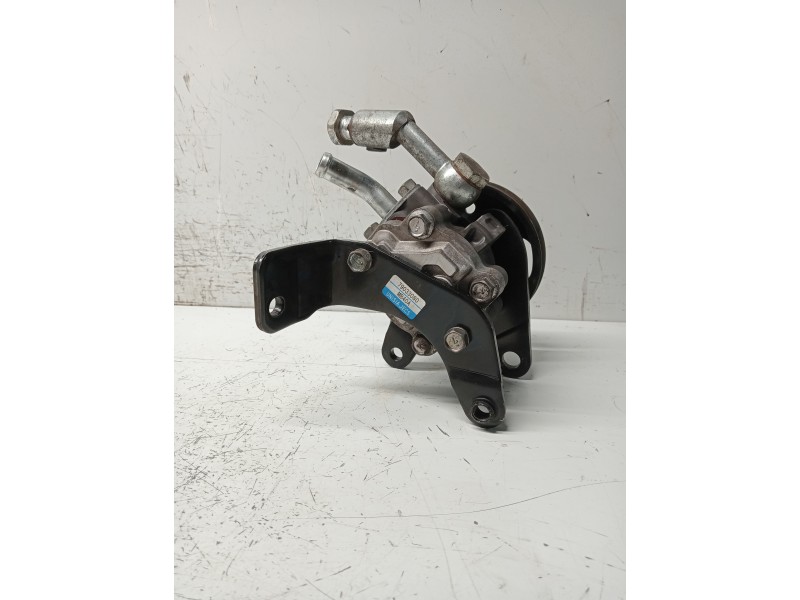 Recambio de bomba direccion para nissan cabstar 09.06 referencia OEM IAM   