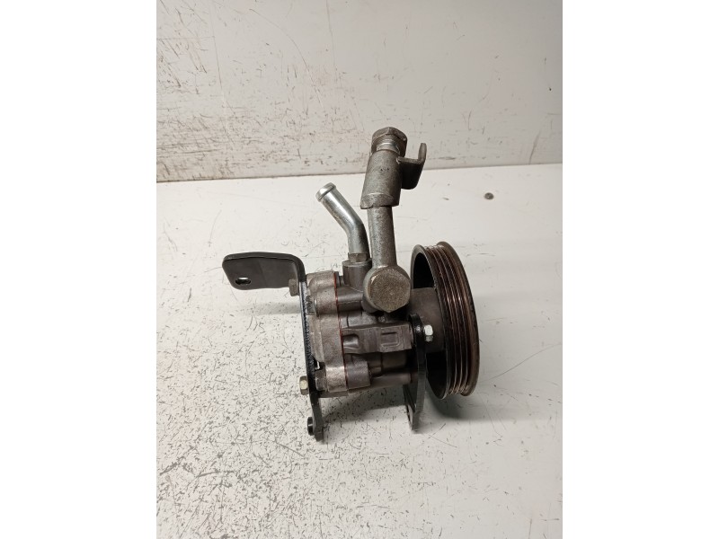 Recambio de bomba direccion para nissan cabstar 09.06 referencia OEM IAM   