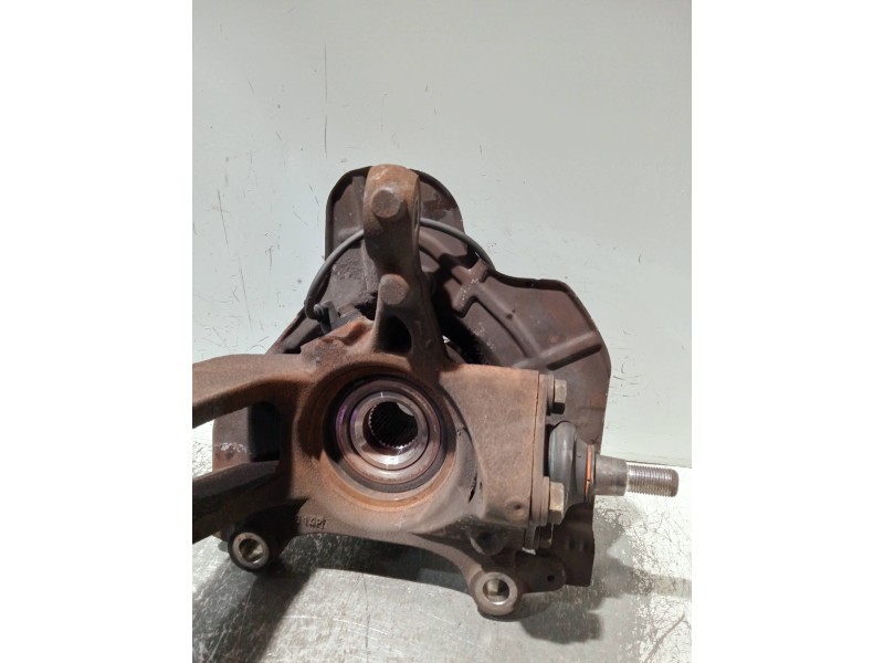 Recambio de mangueta delantera derecha para peugeot boxer caja cerrada referencia OEM IAM 01374765080  