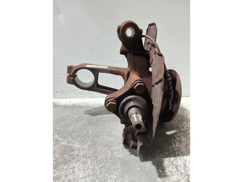 Recambio de mangueta delantera derecha para peugeot boxer caja cerrada referencia OEM IAM 01374765080  