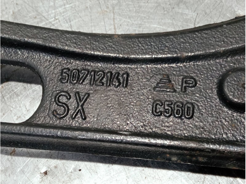 Recambio de brazo suspension inferior delantero izquierdo para peugeot boxer caja cerrada referencia OEM IAM 50712141  