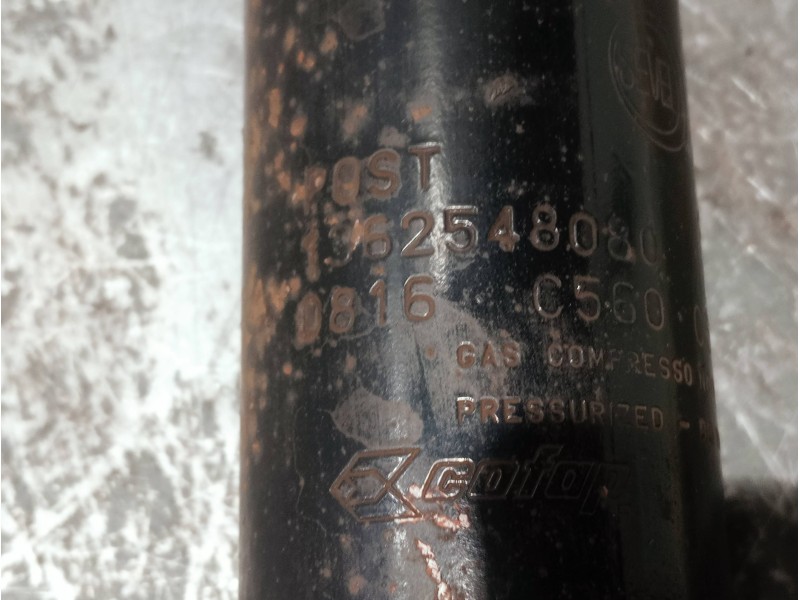 Recambio de amortiguador trasero derecho para peugeot boxer caja cerrada referencia OEM IAM 1362548080 GL13195 