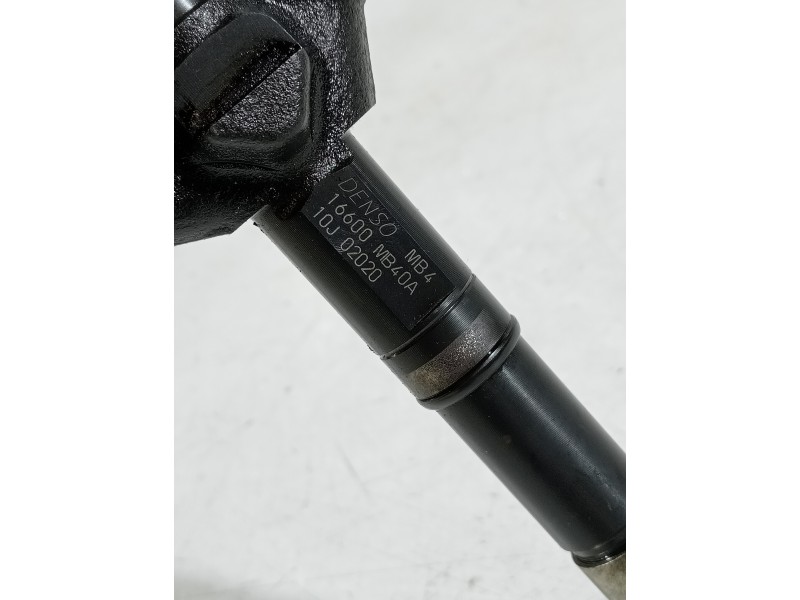 Recambio de inyector para nissan cabstar 09.06 referencia OEM IAM 16600MB40A  DENSO