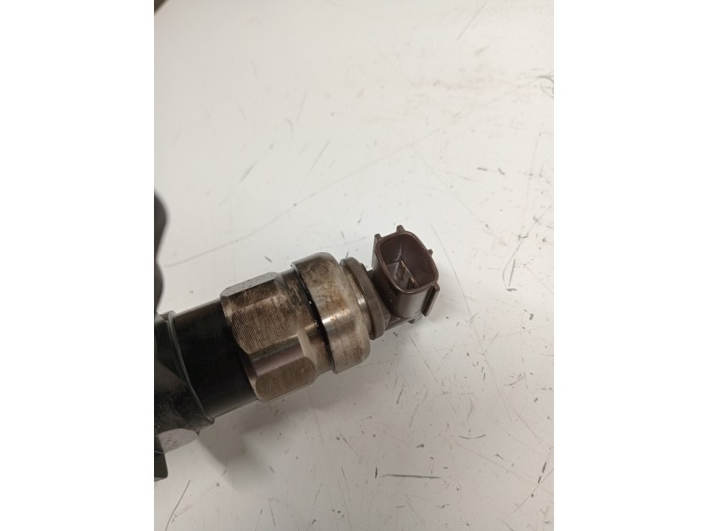 Recambio de inyector para nissan cabstar 09.06 referencia OEM IAM 16600MB40A  DENSO