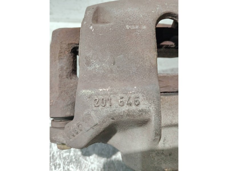 Recambio de pinza freno delantera derecha para renault kangoo (f/kc0) referencia OEM IAM 201646  