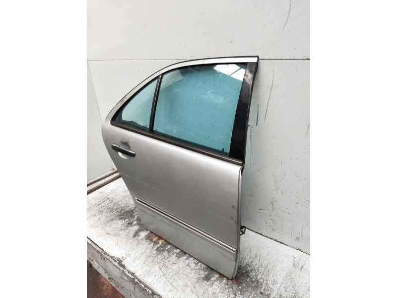 Recambio de puerta trasera derecha para mercedes clase e (w211) berlina referencia OEM IAM   
