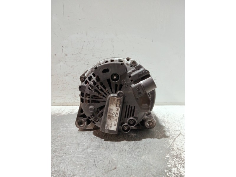 Recambio de alternador para peugeot 207 1.6 hdi referencia OEM IAM 9646321780 2542924A TG15C053