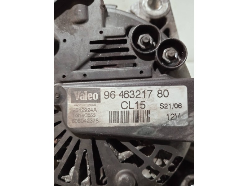 Recambio de alternador para peugeot 207 1.6 hdi referencia OEM IAM 9646321780 2542924A TG15C053