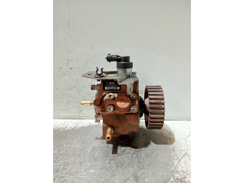 Recambio de bomba inyeccion para peugeot 207 1.6 hdi referencia OEM IAM 9656300380 0445010102 BOSCH