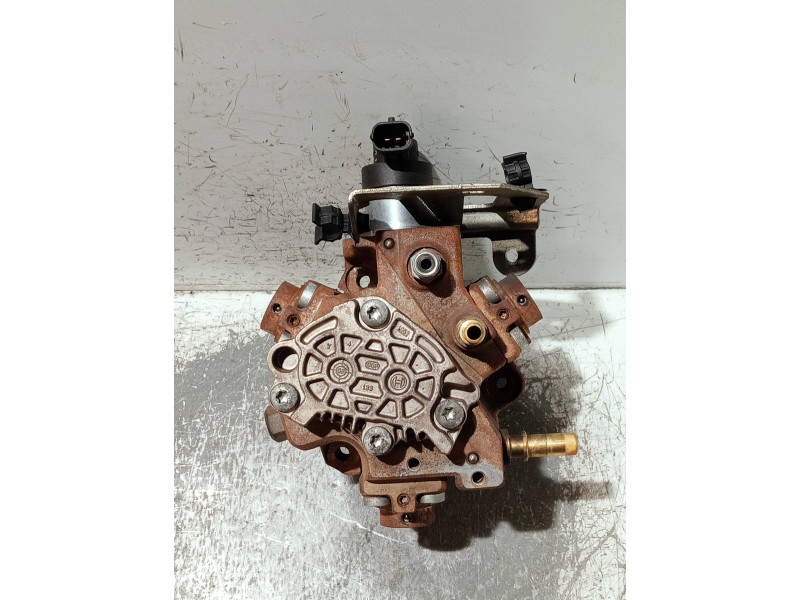 Recambio de bomba inyeccion para peugeot 207 1.6 hdi referencia OEM IAM 9656300380 0445010102 BOSCH