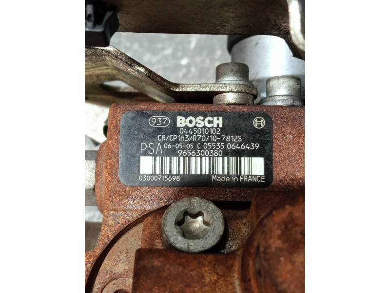 Recambio de bomba inyeccion para peugeot 207 1.6 hdi referencia OEM IAM 9656300380 0445010102 BOSCH