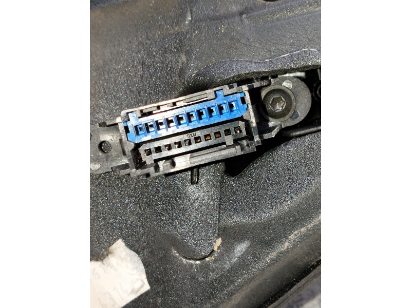 Recambio de retrovisor izquierdo para renault megane i fase 2 berlina (ba0) referencia OEM IAM ELÉCTRICO 1 ENCHUFE 5 PINES