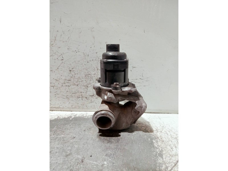 Recambio de valvula egr para peugeot 207 1.6 hdi referencia OEM IAM 9660276280 216046799 