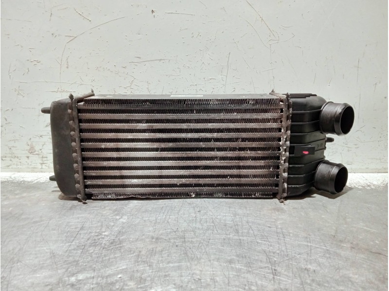 Recambio de intercooler para peugeot 207 1.6 hdi referencia OEM IAM 9651184880  