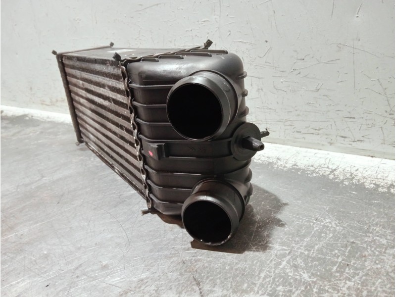 Recambio de intercooler para peugeot 207 1.6 hdi referencia OEM IAM 9651184880  