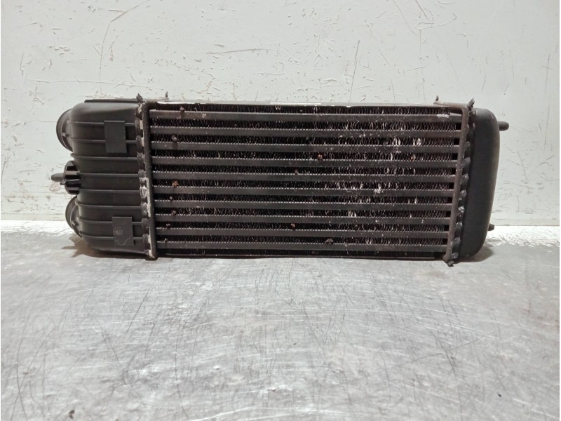 Recambio de intercooler para peugeot 207 1.6 hdi referencia OEM IAM 9651184880  