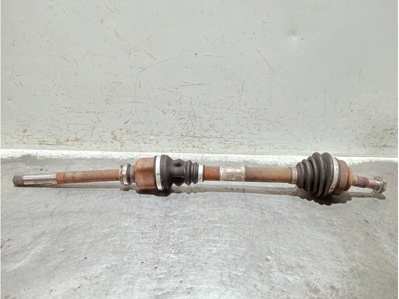 Recambio de transmision delantera derecha para peugeot 207 1.6 hdi referencia OEM IAM 9656135080  