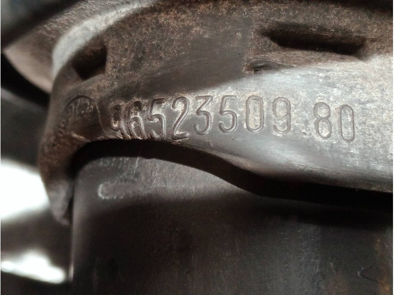 Recambio de amortiguador delantero derecho para peugeot 207 1.6 hdi referencia OEM IAM 9652350980  