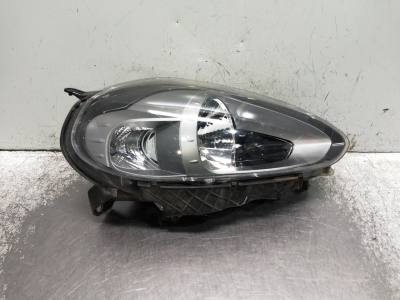 Recambio de faro derecho para fiat grande punto (199) referencia OEM IAM   