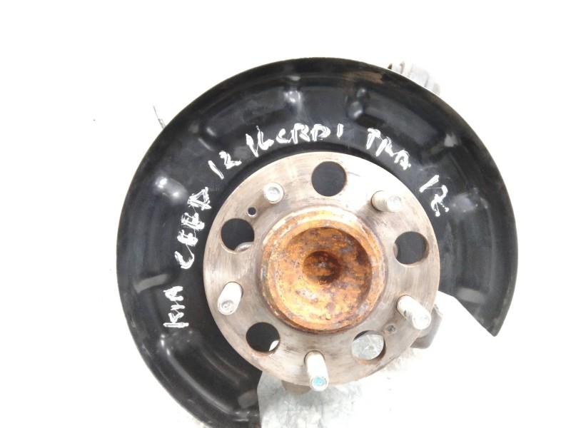 Recambio de mangueta trasera derecha para kia cee´d 1.6 crdi cat referencia OEM IAM   