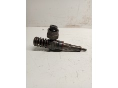Recambio de inyector para volkswagen passat berlina (3b3) referencia OEM IAM 0414720028 038130073AA BOSCH