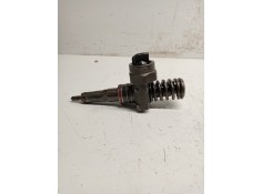 Recambio de inyector para volkswagen passat berlina (3b3) referencia OEM IAM 0414720028 038130073AA BOSCH 2