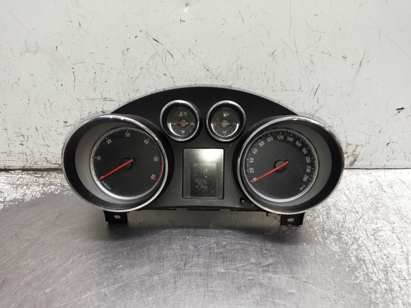 Recambio de cuadro instrumentos para opel insignia berlina referencia OEM IAM 13327309 365903926 