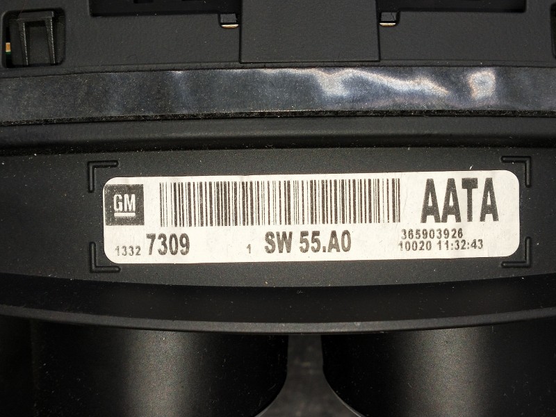 Recambio de cuadro instrumentos para opel insignia berlina referencia OEM IAM 13327309 365903926 