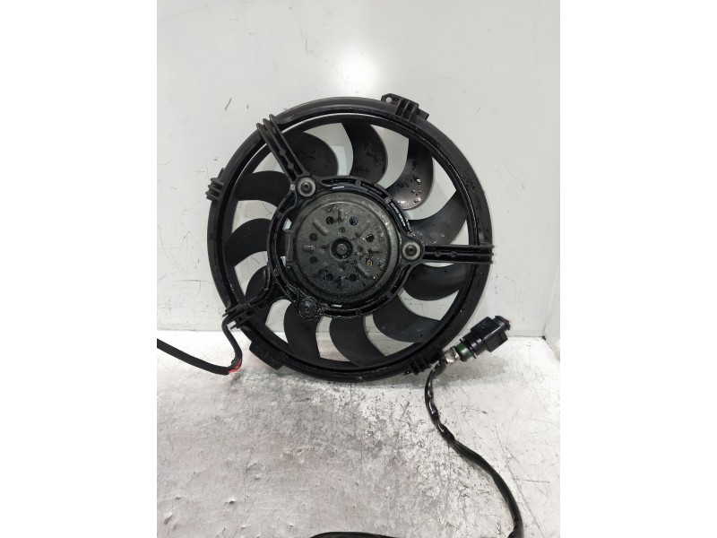 Recambio de electroventilador para audi a4 berlina (8e) referencia OEM IAM   