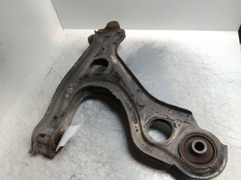 Recambio de brazo suspension inferior delantero derecho para opel omega 2.3 td referencia OEM IAM   