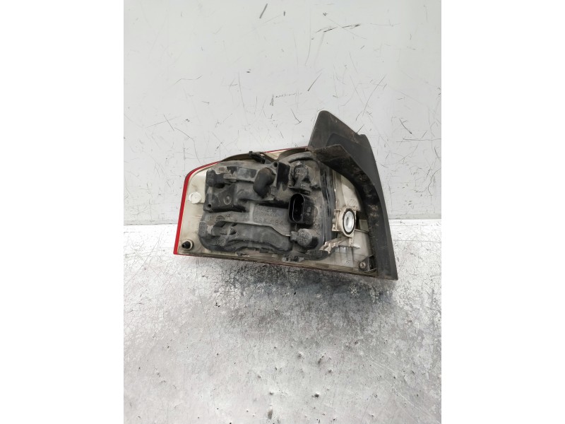 Recambio de piloto trasero derecho para audi a4 berlina (8e) referencia OEM IAM   