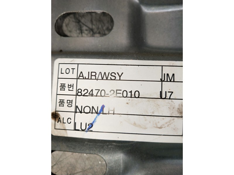 Recambio de elevalunas delantero izquierdo para hyundai tucson (jm) referencia OEM IAM 824702E010  