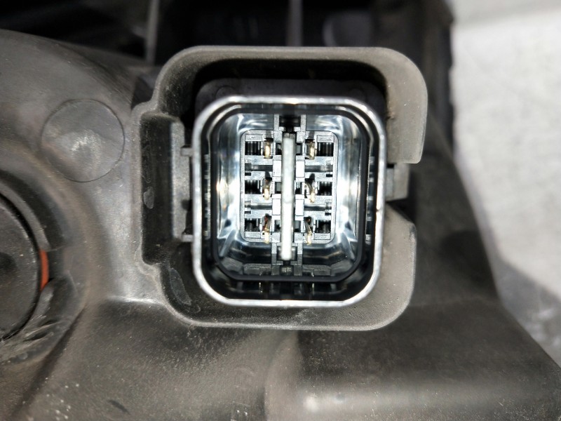 Recambio de faro izquierdo para hyundai tucson (jm) referencia OEM IAM 921012EXXX  