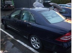 mercedes clase c (w203) berlina del año 2006 2