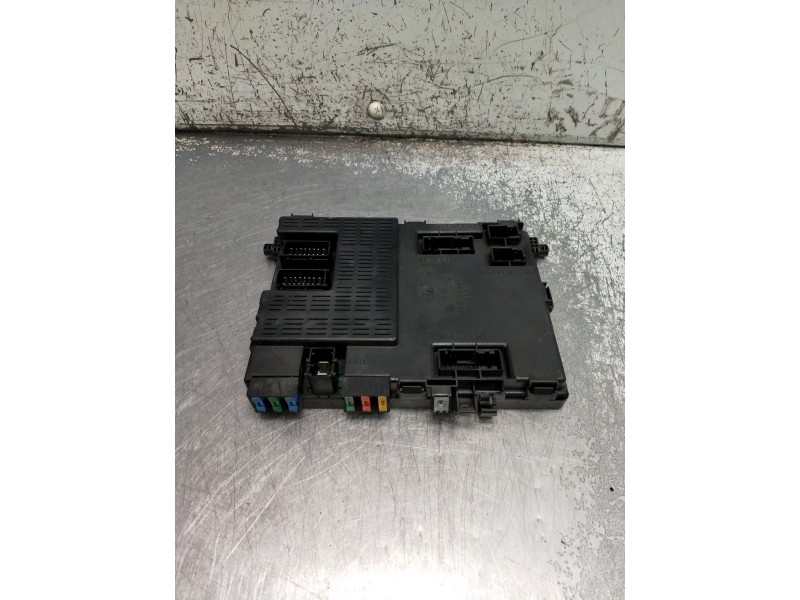 Recambio de caja reles / fusibles para citroen xsara coupe referencia OEM IAM 9648546480 73008512 