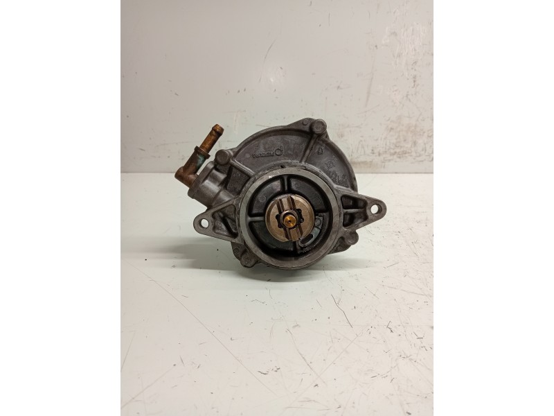 Recambio de depresor freno / bomba vacio para audi a4 berlina (8e) referencia OEM IAM   