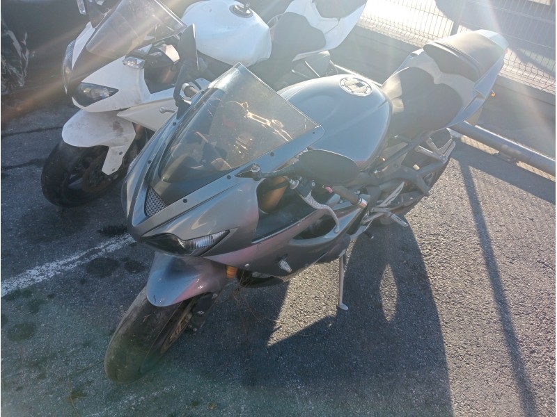 triumph daytona del año 2007