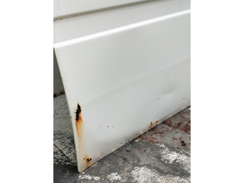 Recambio de puerta delantera derecha para mercedes sprinter (w901,w904) caja cerr. referencia OEM IAM   VER FOTOS
