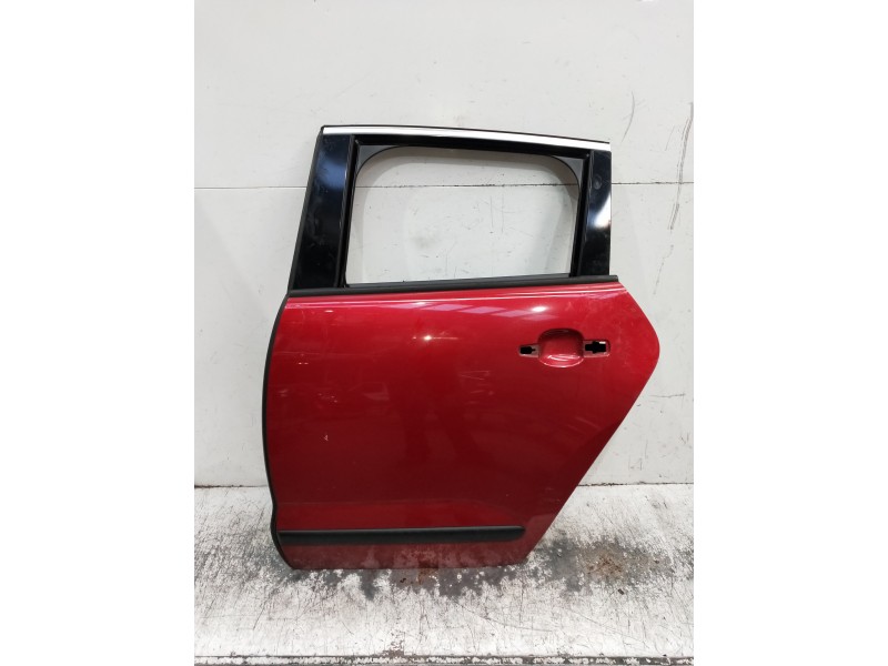 Recambio de puerta trasera izquierda para peugeot 3008 referencia OEM IAM   