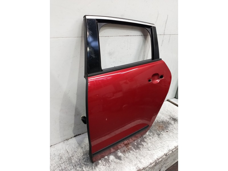 Recambio de puerta trasera izquierda para peugeot 3008 referencia OEM IAM   
