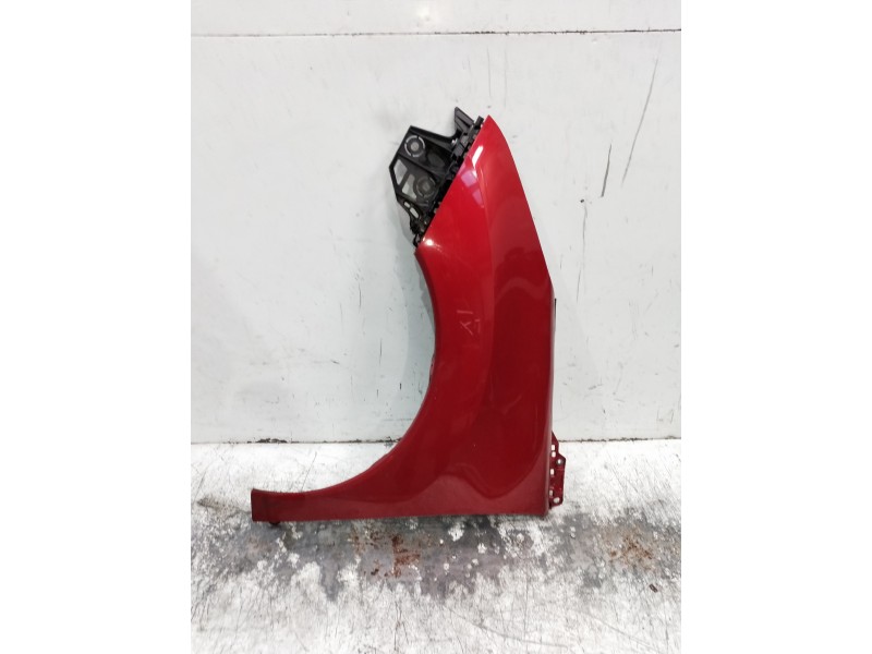 Recambio de aleta delantera izquierda para peugeot 3008 referencia OEM IAM   