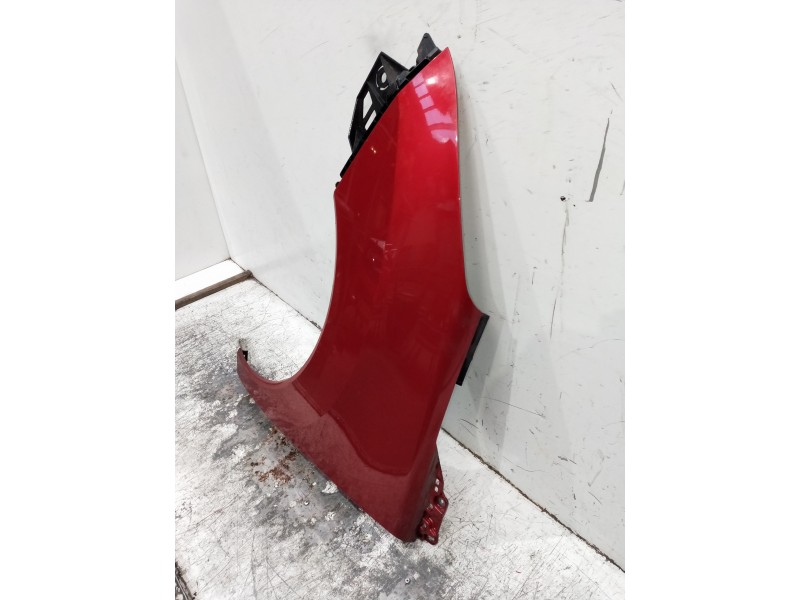 Recambio de aleta delantera izquierda para peugeot 3008 referencia OEM IAM   