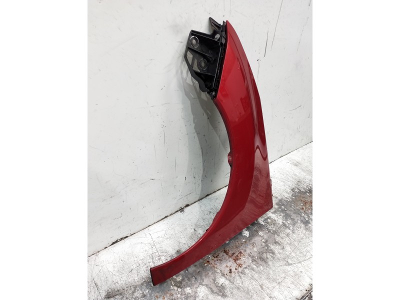 Recambio de aleta delantera izquierda para peugeot 3008 referencia OEM IAM   