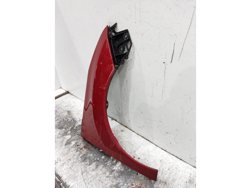 Recambio de aleta delantera derecha para peugeot 3008 referencia OEM IAM   