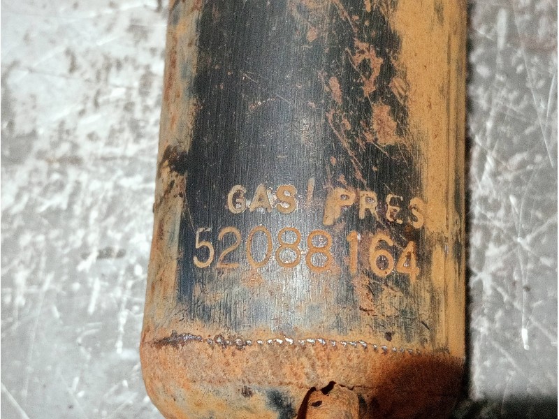 Recambio de amortiguador trasero izquierdo para jeep gr.cherokee (zj)/(z) referencia OEM IAM 52088164  