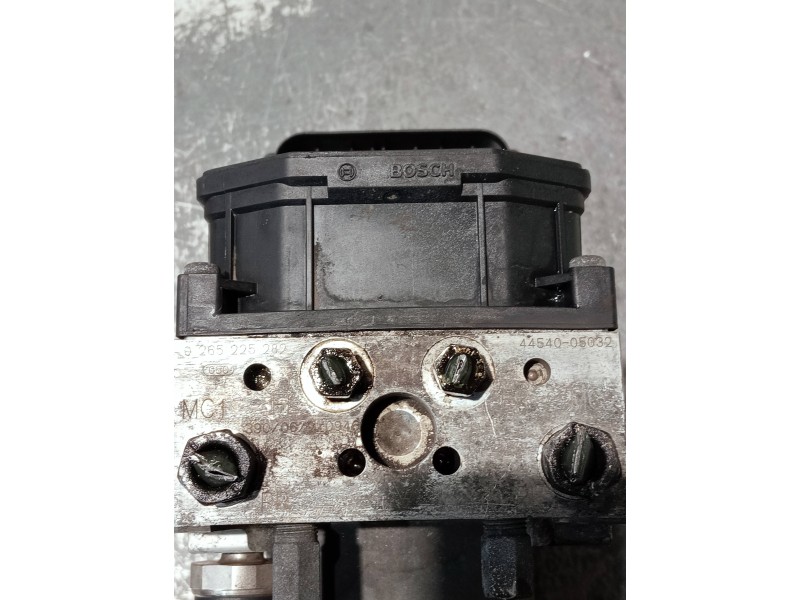 Recambio de abs para toyota avensis berlina (t25) referencia OEM IAM 0265950129 0265225282 4454005032