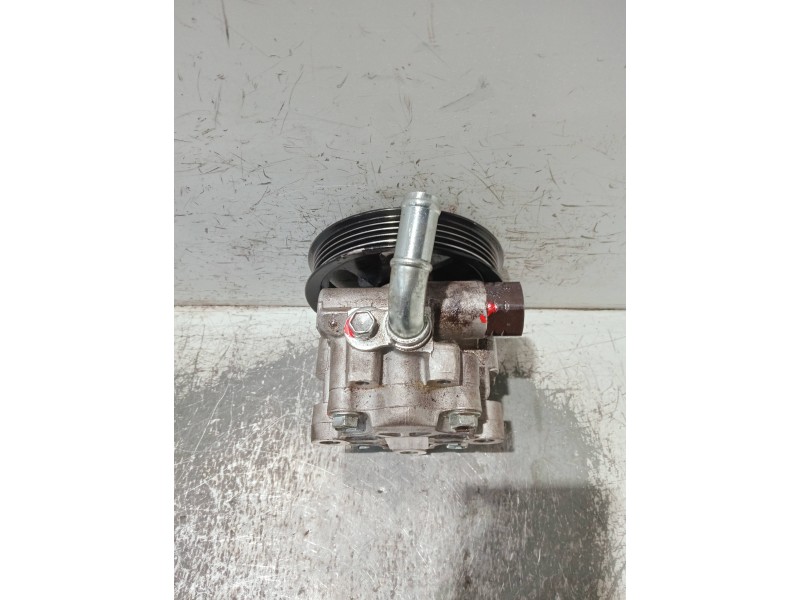 Recambio de bomba direccion para toyota avensis berlina (t25) referencia OEM IAM 047515051  