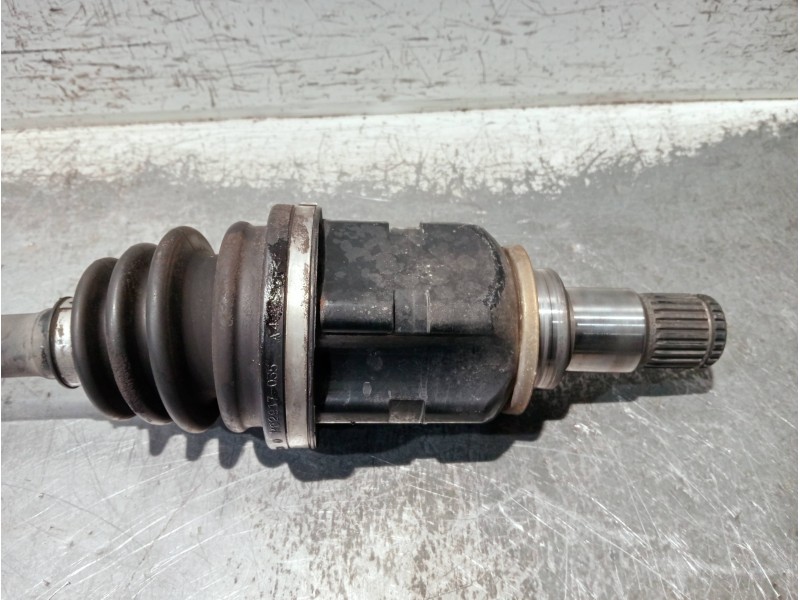 Recambio de transmision delantera izquierda para toyota avensis berlina (t25) referencia OEM IAM   