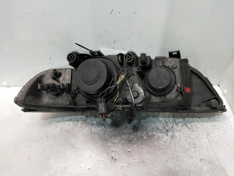 Recambio de faro izquierdo para bmw serie 5 berlina (e39) 525tds referencia OEM IAM 084441119LX  