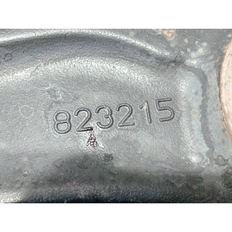 Recambio de brazo suspension inferior delantero izquierdo para peugeot 3008 referencia OEM IAM 823215  